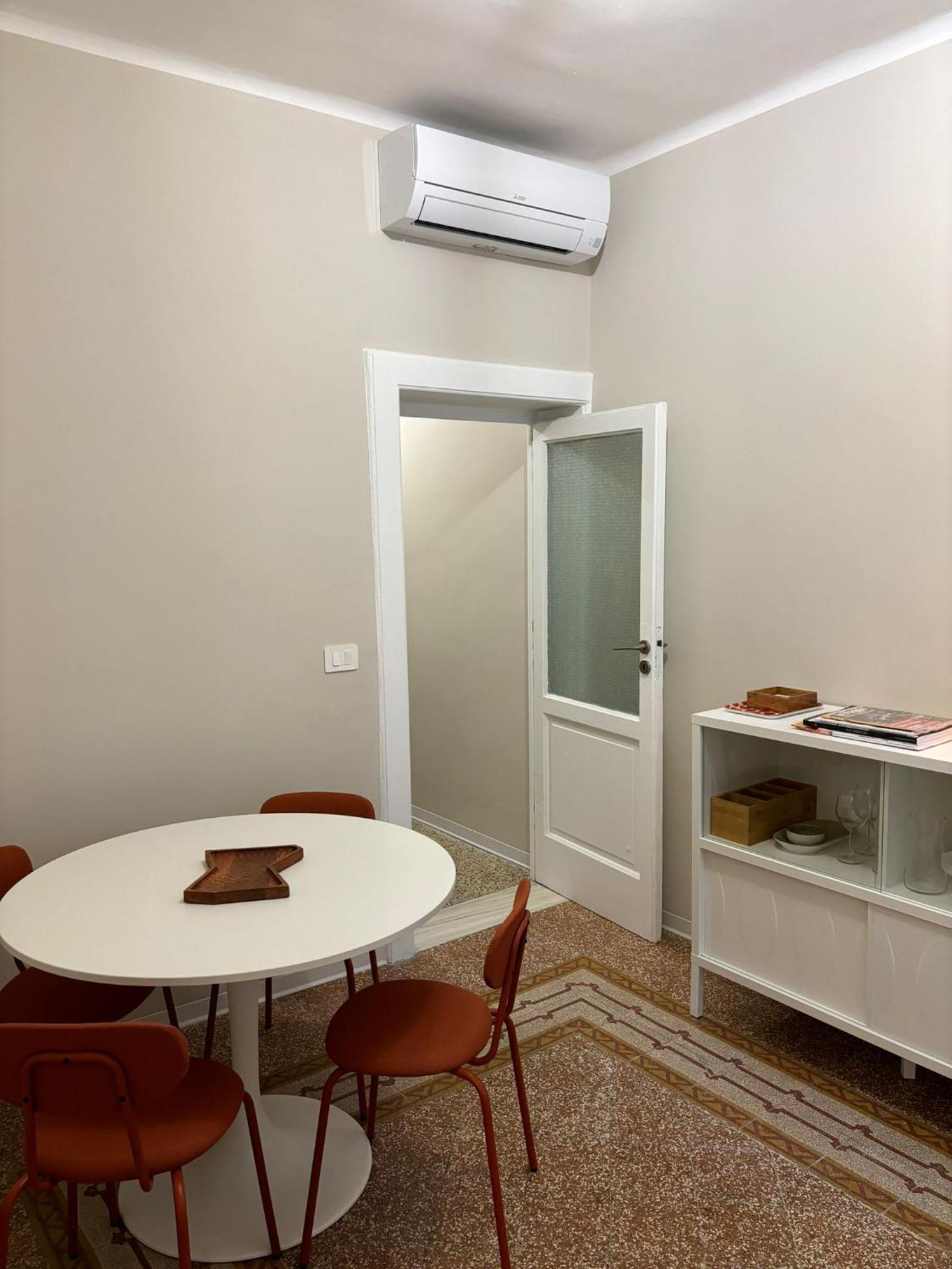 Casa Di Leonardo Elegant & Comfort Bari Extérieur photo